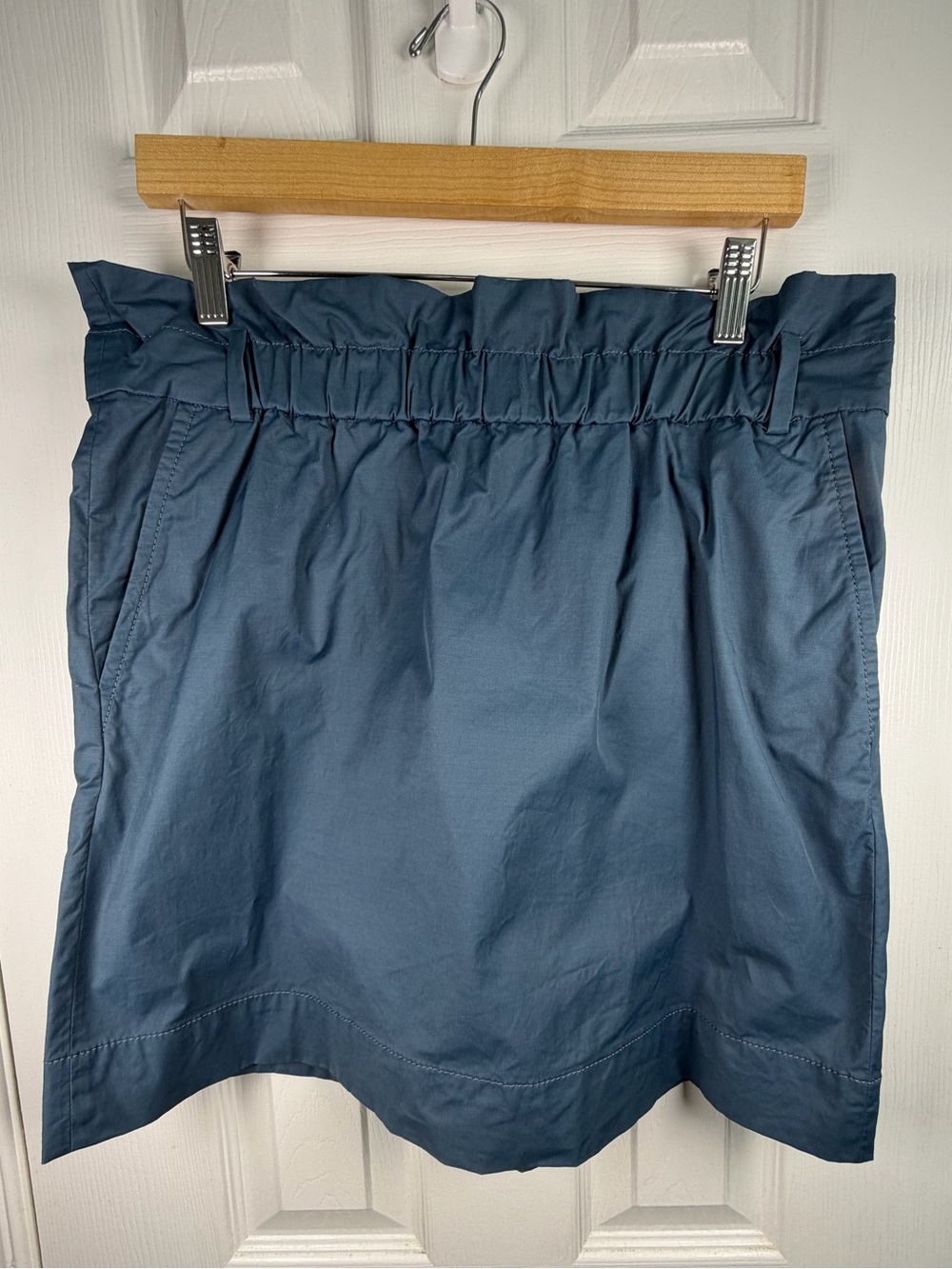 Banana Republic Steel Blue Paperbag Waist Mini Skirt Size 10 Stretch Chic Preppy